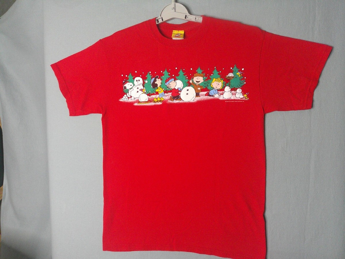 vintage peanuts TT shirt mens Medium red christmas snoopy