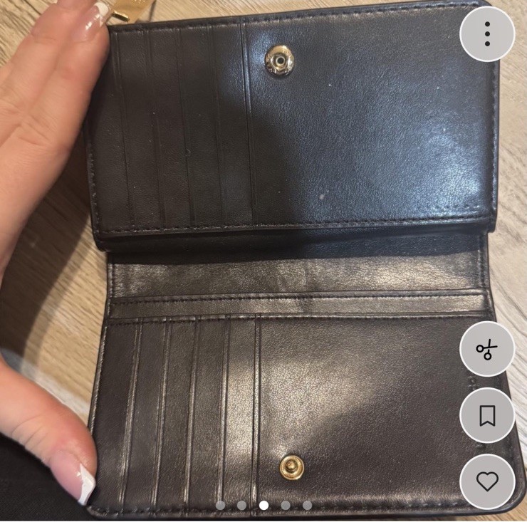 AUTHENTIC marc jacobs wallet with multiple compar… - image 3
