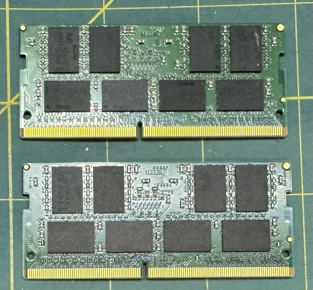 Crucial 32GB (2 x 16GB) PC4-19200 (DDR4-2400) Memory