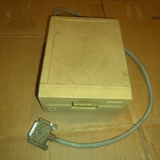 Apple External Disk Drive 5.25 A9M0107 FOR PARTS REPAIR UNTESTED