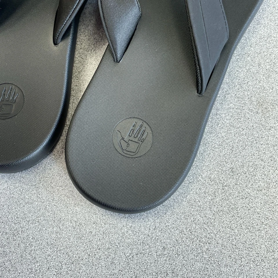 NWOB Body Glove Women's US 10 Flip Flops Thong  Black Sandals - Image 2 of 4