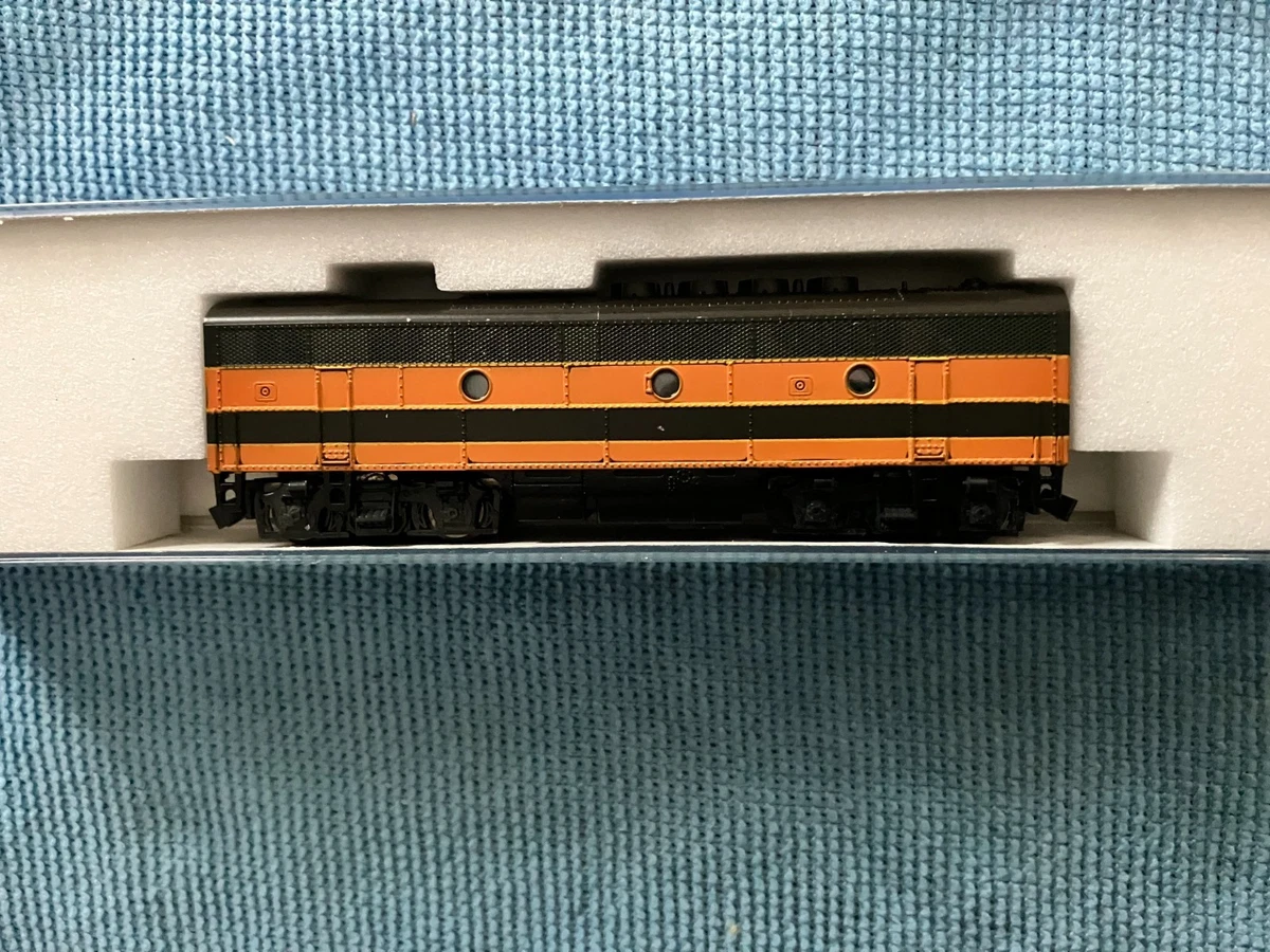 Kato F3 In N Scale Model Railroad Locomotives for sale | eBay