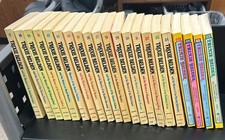 Lot Of 21 Trixie Belden Books #17-39 (missing 18 & 37)  mostly oval 1977-1986 