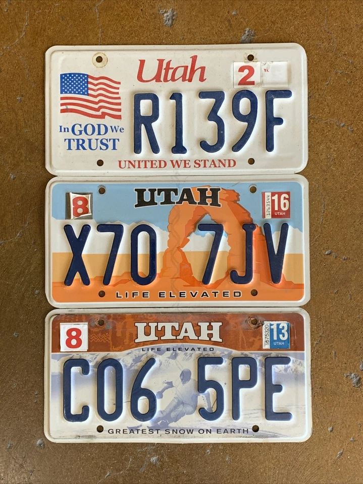 LOTE DE 3 MATRÍCULAS UTAH DELICADO ARCO VIDA ELEVADO ESQUIADOR EN DIOS CONFIAMOS Foto 2 de 3