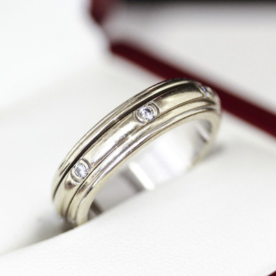 Modern Piaget 18ct white gold  Diamond engagement ring, wedding band.