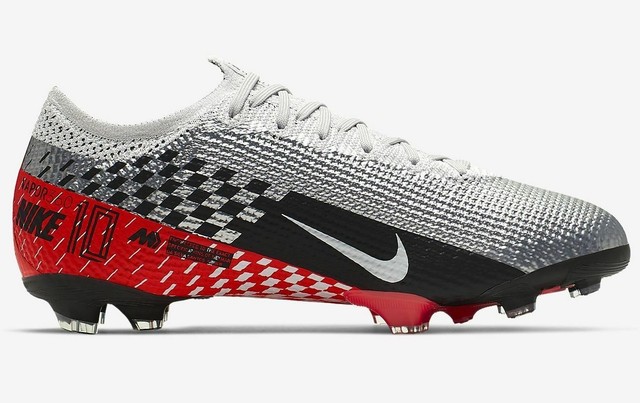 Indoor Neymar Football Shoes. Nike GB