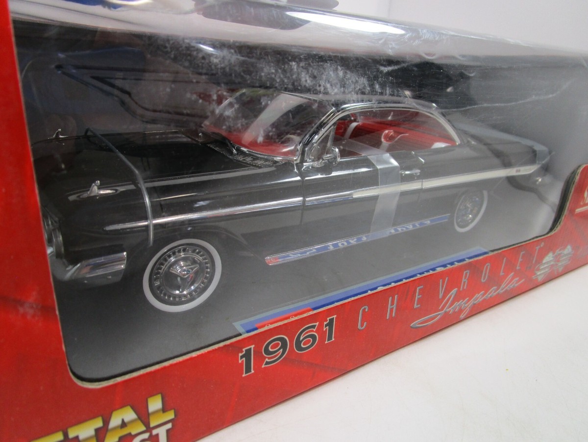 サンスター/’61 Chevyシボレー Impalaインパラ SS 1/18 サンスター/'61 Chevyシボレー Impalaインパラ SS 1/18 - メルカリ