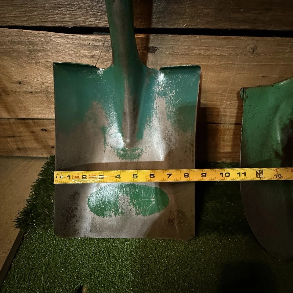 Pair of Vintage USA Made Green Tempered Steel Shovels – Square & Round Point - Image 4 of 4