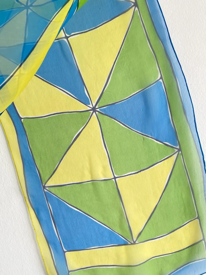 Bufanda para mujer Yves Saint Laurent verde/azul seda patrón geométrico 60"/17" Foto 4 de 4