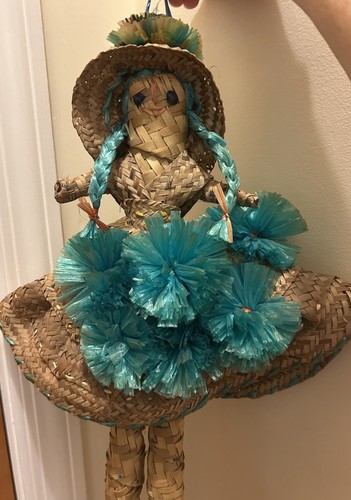 Unique Hand Woven Bahama Straw Market Collectible Long Legs Skirt Doll 18in - Picture 6 of 19