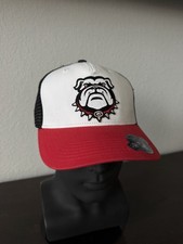 GEORGIA BULLDOGS UGA DAWG LOGO MID PROFILE BLACK RED WHITE TRUCKER SNAPBACK HAT