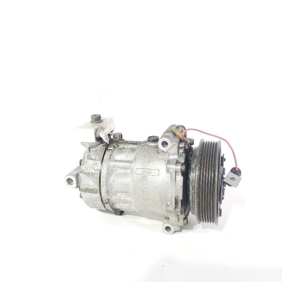 2003 Maserati Spyder Cambiocorsa OEM AC Compressor 4.2L V8 