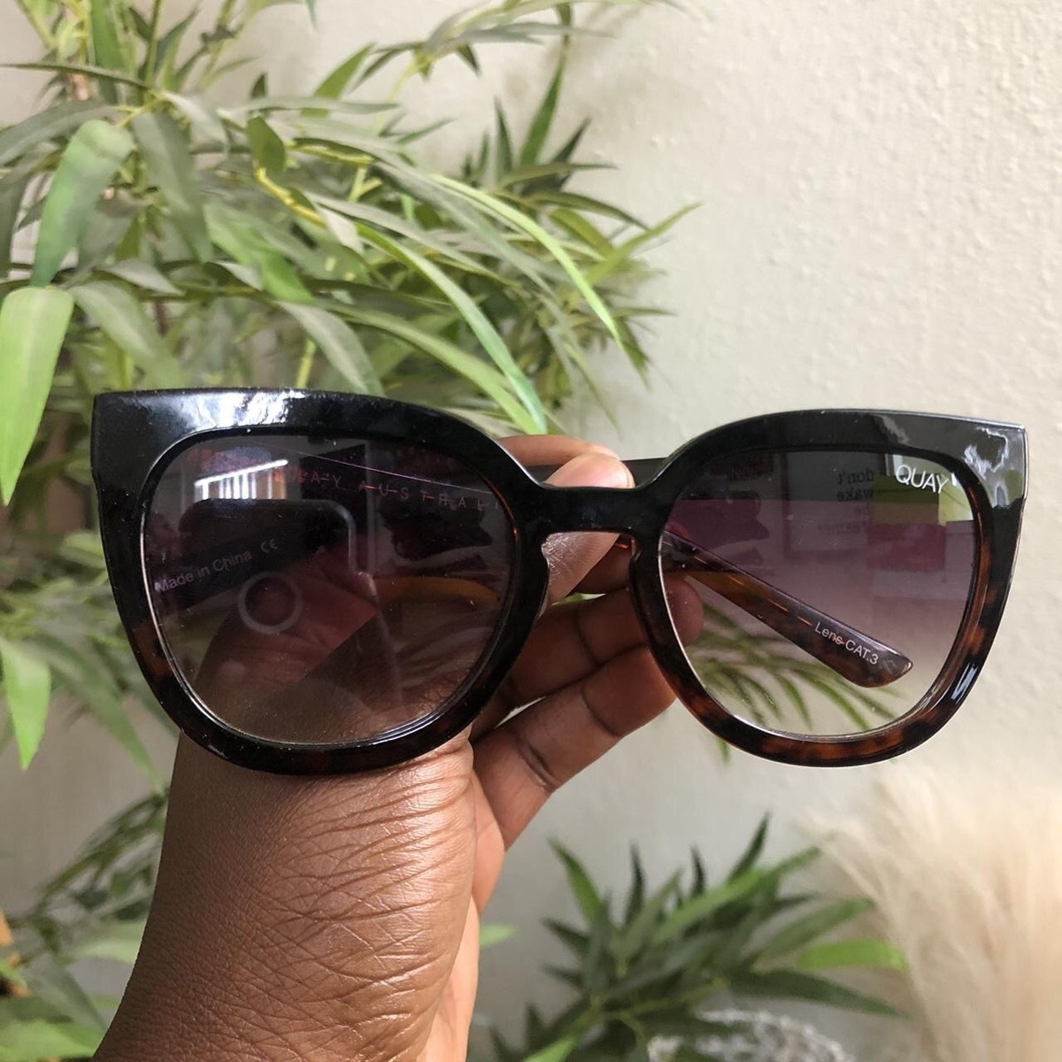 RARE Quay Australia Noosa Cat Eye Tortoise Shell Sunglasses  display picture 1