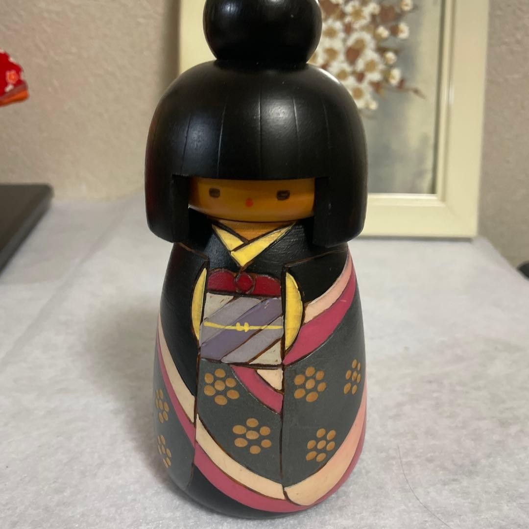 Kazuo Takamisawa Vintage Kokeshi Doll 17cm Japan Wood Craft Collectible