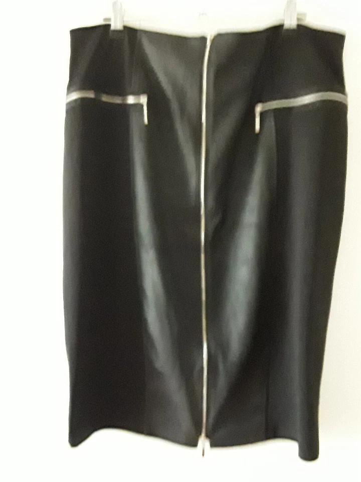 Crossroads Skirt Womens Size 16 Knee Length Zips Stretch Black Casual Work Party - image 3 of 4