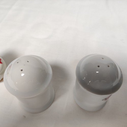 Lenox Holiday Boy & Girl Teddy Bear Salt & Pepper Shakers+ More ... - Picture 14 of 19
