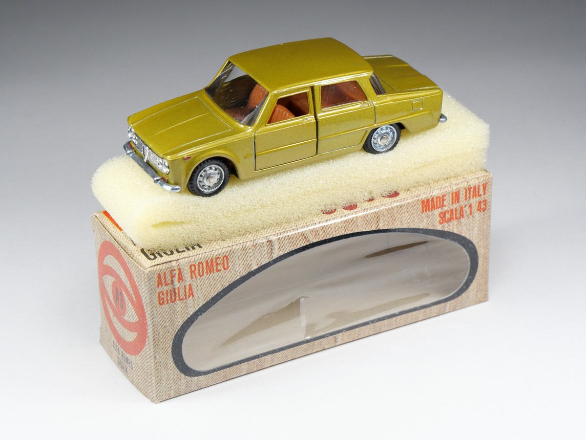 ALFA ROMEO GIULIA Nuova Mattel Mebetoys A3 EUR 32,00 - FR