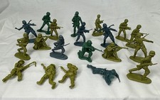 Vintage Hong Kong Plastic Toy Soldiers Lot of 21 WWII Infantry Figures AS IS