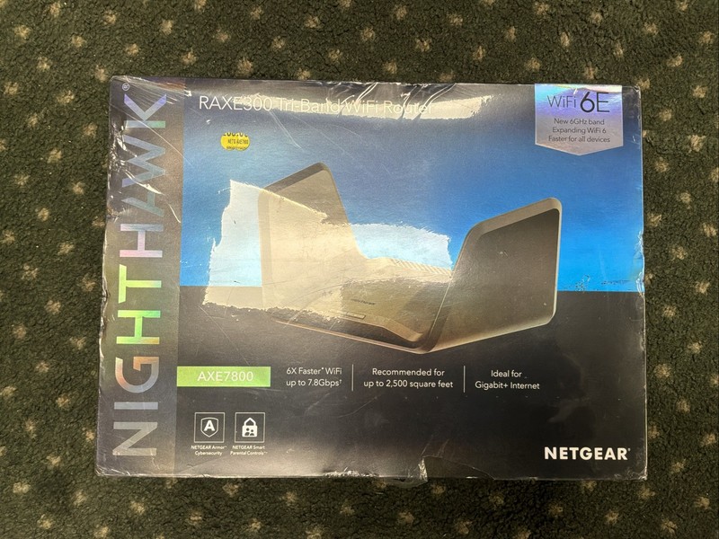 NETGEAR Nighthawk RAXE300 AXE7800 Tri-Band WiFi 6E Router - RAXE300-100NAS