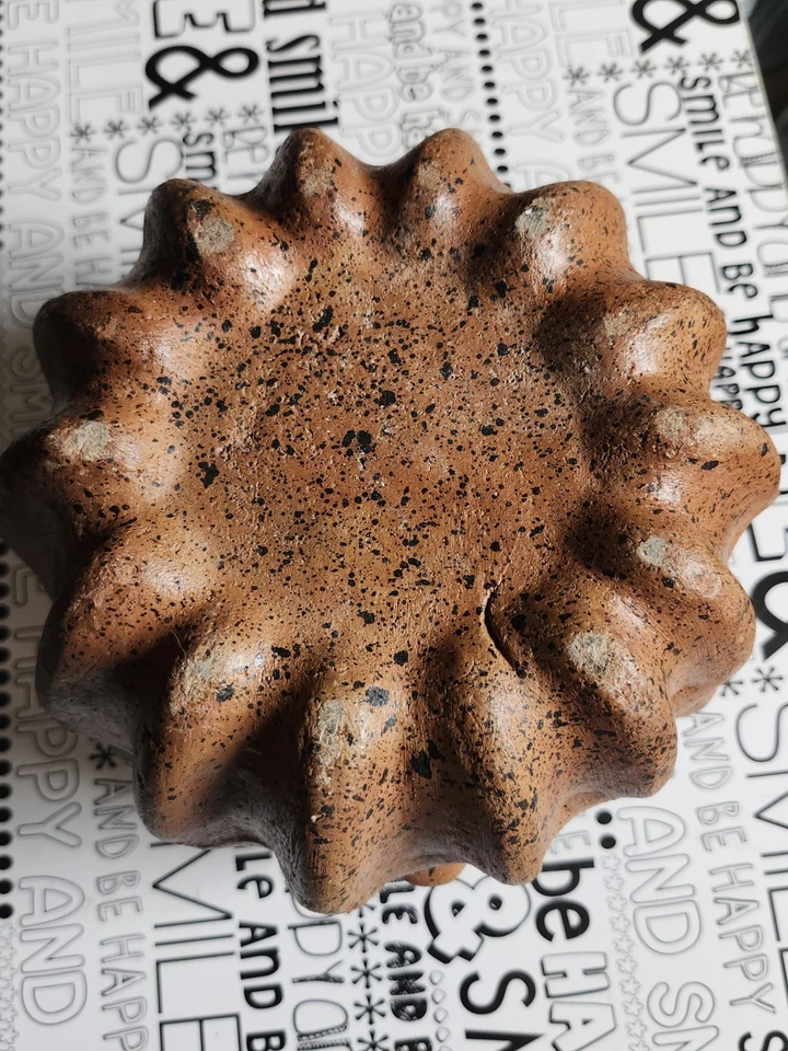 Antique Handmade Clay Pot Or Vase With Perpetual Faces, Pre Colombian Pottery - Image 4 of 4