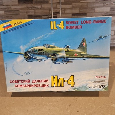 Zvezda 1/72 Ilyushin IL-4 Soviet Long-Range Bomber Model Kit No. 7219 NOB
