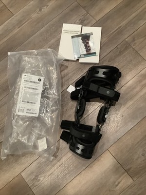 Coretech 845 OA Knee Brace Left Side SMALL with Angle Adjusters Manual And Key,