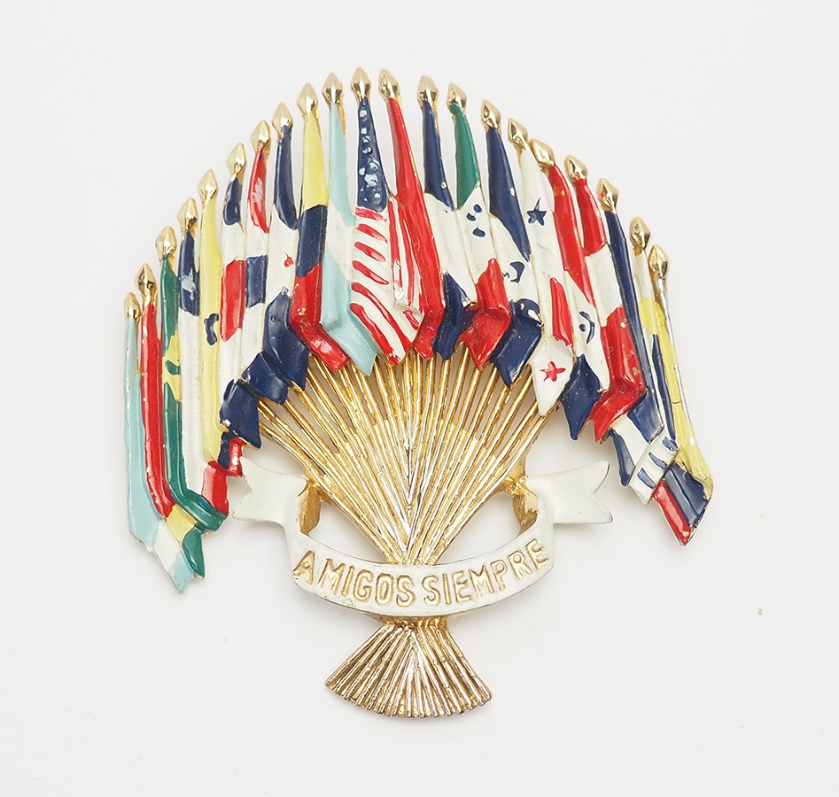 Amigos Siempre gold tone enamel Flags of the Americas vintage pin by Coro