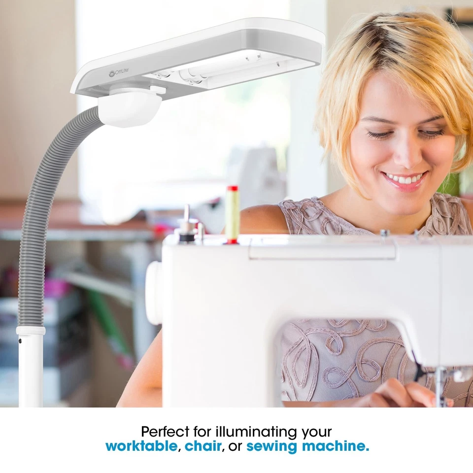 Lámpara de pie OttLite con cuello ajustable, pantalla pivotante lámpara multiusos... Foto 3 de 4