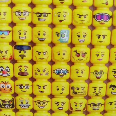 LEGO Minifigure Faces 1000 Piece Jigsaw Puzzle - 25'' x 20'' Complete