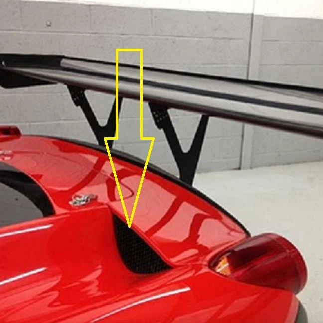 Alerón trasero izquierdo Ferrari 458 Italia 1/4 panel rejilla conducto de aire 82954200 OE Foto 2 de 4