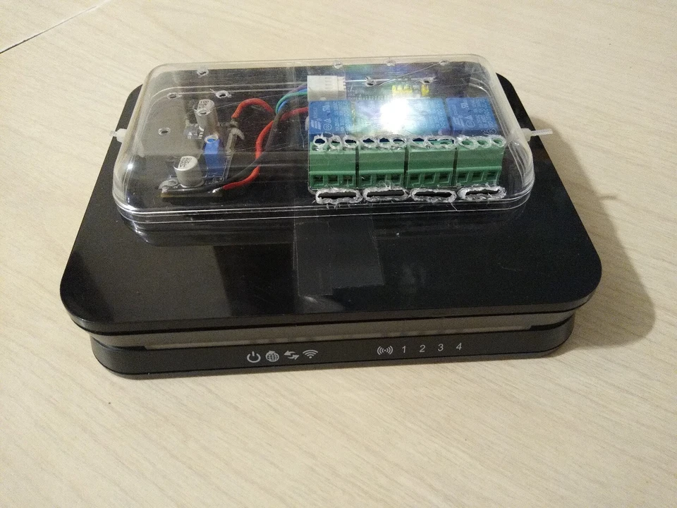 4 Channel Wireless WiFi & RJ45 Remote Control Relay Switch Module Controller DIY - Image 2 of 4