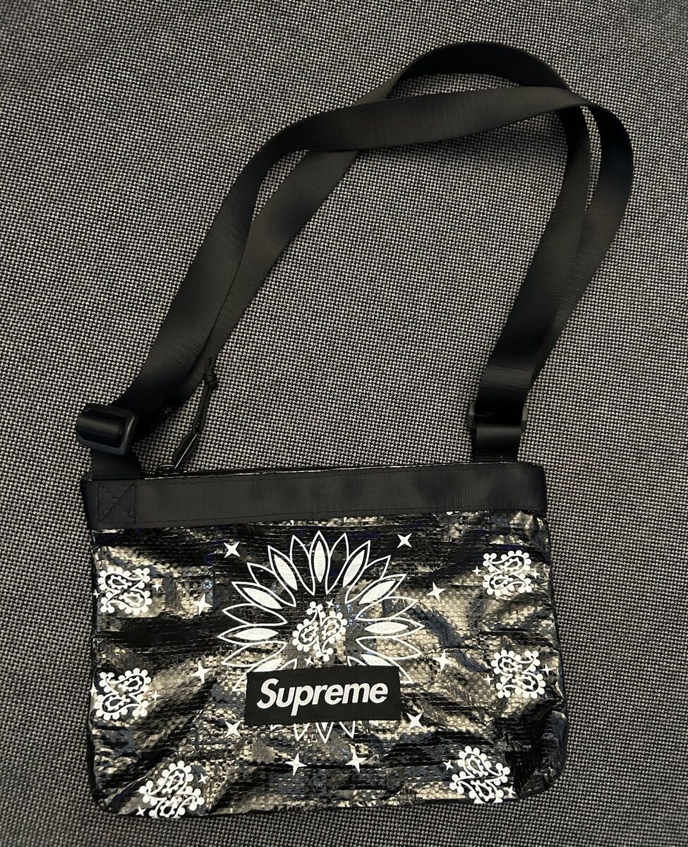 Supreme Bandana Tarp Side Bag Black | eBay Supreme Bandana Tarp Side Bag Black | eBay