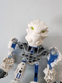 LEGO BIONICLE: Toa Matoro (8732) 98% Complete 