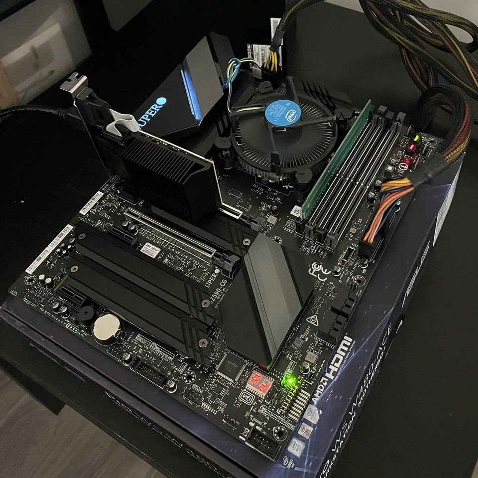 Placa madre SuperMicro C9Z590-CG Intel 11ª generación ATX LGA1200 (leer descripción) Foto 2 de 4