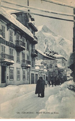 Carte Postale Ancienne 74 Chamonix Mont Blanc – Rue Vallot En Hiver – Début 1900