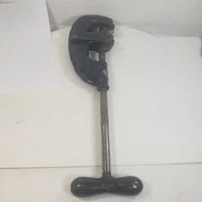 NYE No.2 UNIVERSAL THREE WHEEL PIPE CUTTER