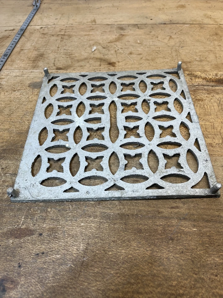 N. 20 Dessous repose plat aluminium outil cuisine ustensile décor vintage - Photo 3/3