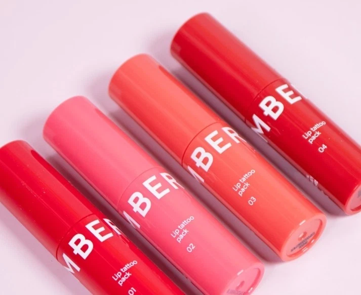 Paquete de tatuajes de labios BERRISOM 3 g #02 guayaba rosa vívido tatuaje de labios belleza de larga duración Foto 4 de 4