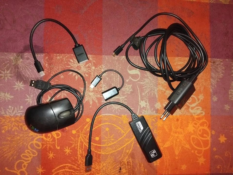 ASUS transformer book T100TAM-BING-DK047B 64GB windows 10 + Extension de 512 Go - Photo 4/4