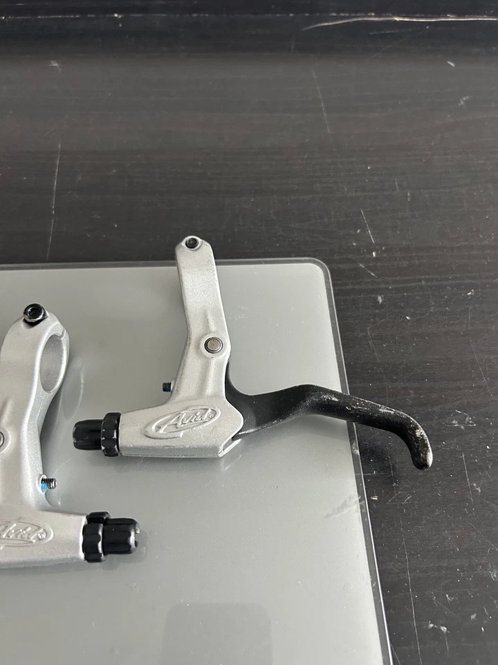 Juego de palancas de freno de barra plana izquierda y derecha AVID FR-5 plateadas/negras Foto 2 de 4