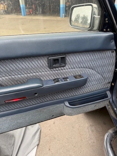 1992 Toyota Pickup SR5 4X4 - Image 2 of 4