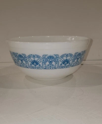 Vintage Pyrex #403 - 2.5 QUART Blue HORIZON Cinderella Nesting Mixing Bowl