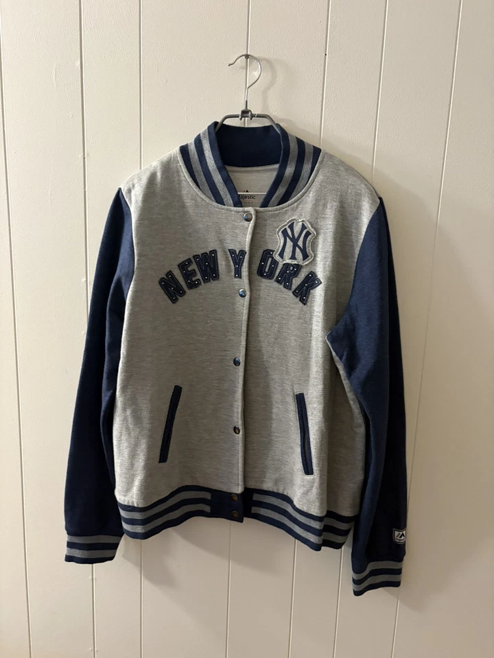 Majestic Mujer XL Béisbol Sudadera Chaqueta Universitaria New York Yankees Botón R3 Foto 3 de 4
