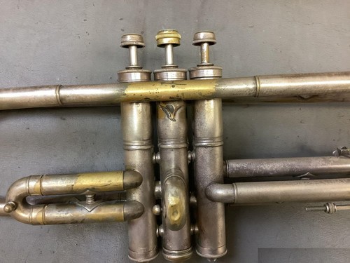 Tromba vintage argento panamericano. USA. Ottime condizioni per la sua età. - Foto 3 di 11