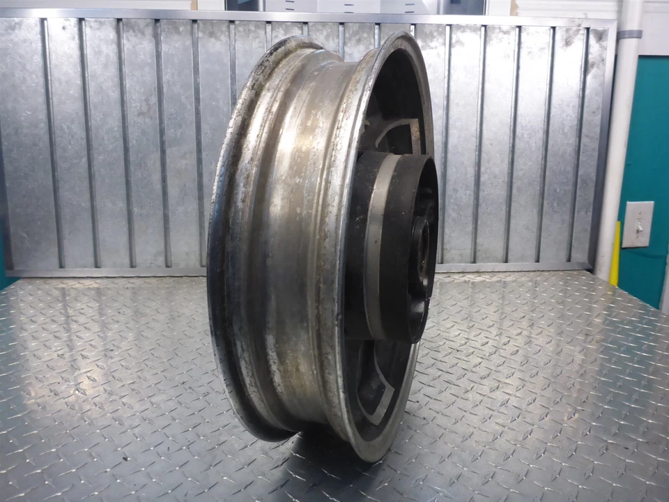 84 Yamaha FJ1100 FJ 1100 Rear Wheel Rim Hub Straight Foto 2 de 3