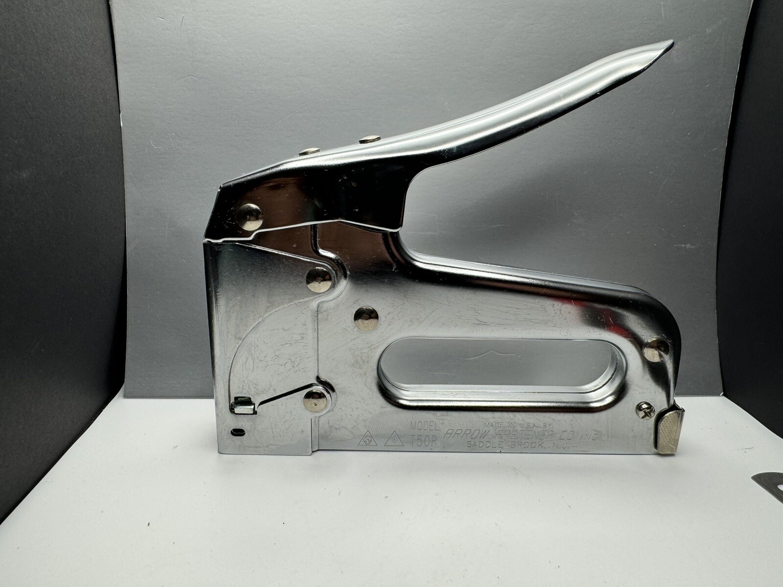 Arrow Fastener T-50P Heavy Duty Hand Stapler Staple Gun