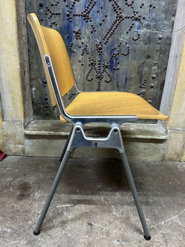 Set of Six Vintage Giancarlo Piretti Castelli Stacking Chairs FREE MCR DELIVERY - Picture 13 of 24