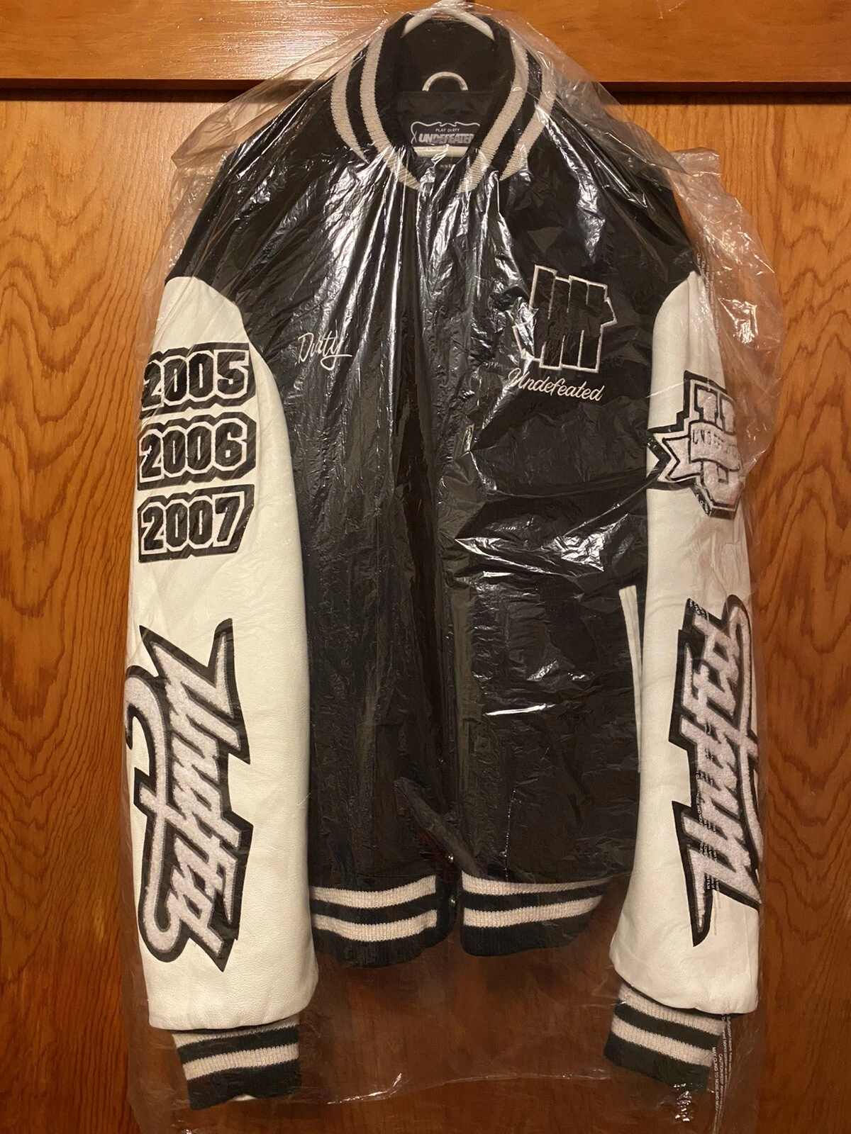 VESTE UNIVERSITAIRE INVAINCUE UNDFTD XXL 2XL letterman supreme north face DS