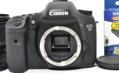 Canon EOS 7D 18MP DSLR Camera w/ EF-S 18-55mm IS II Kit Exc+5 from Japan