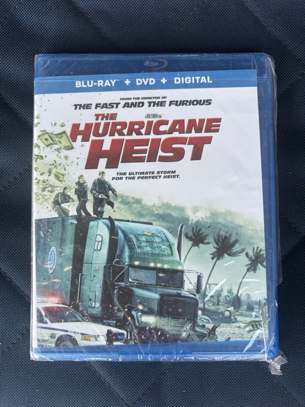 The Hurricane Heist (Blu-ray + DVD, 2018) No Digital LIKE NEW!
